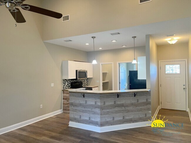 Photo - Beautiful 3 Bedroom Duplex In Defuniak Spr...