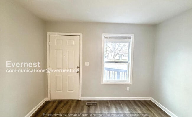 Photo - 1321 Southfield Dr S