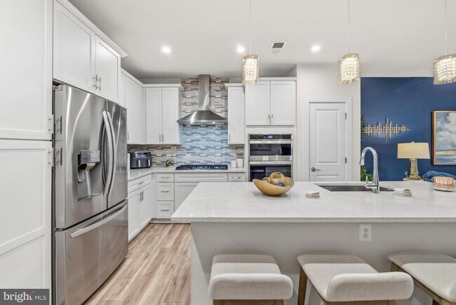 Photo - 102 St Ives Pl Unidad 404