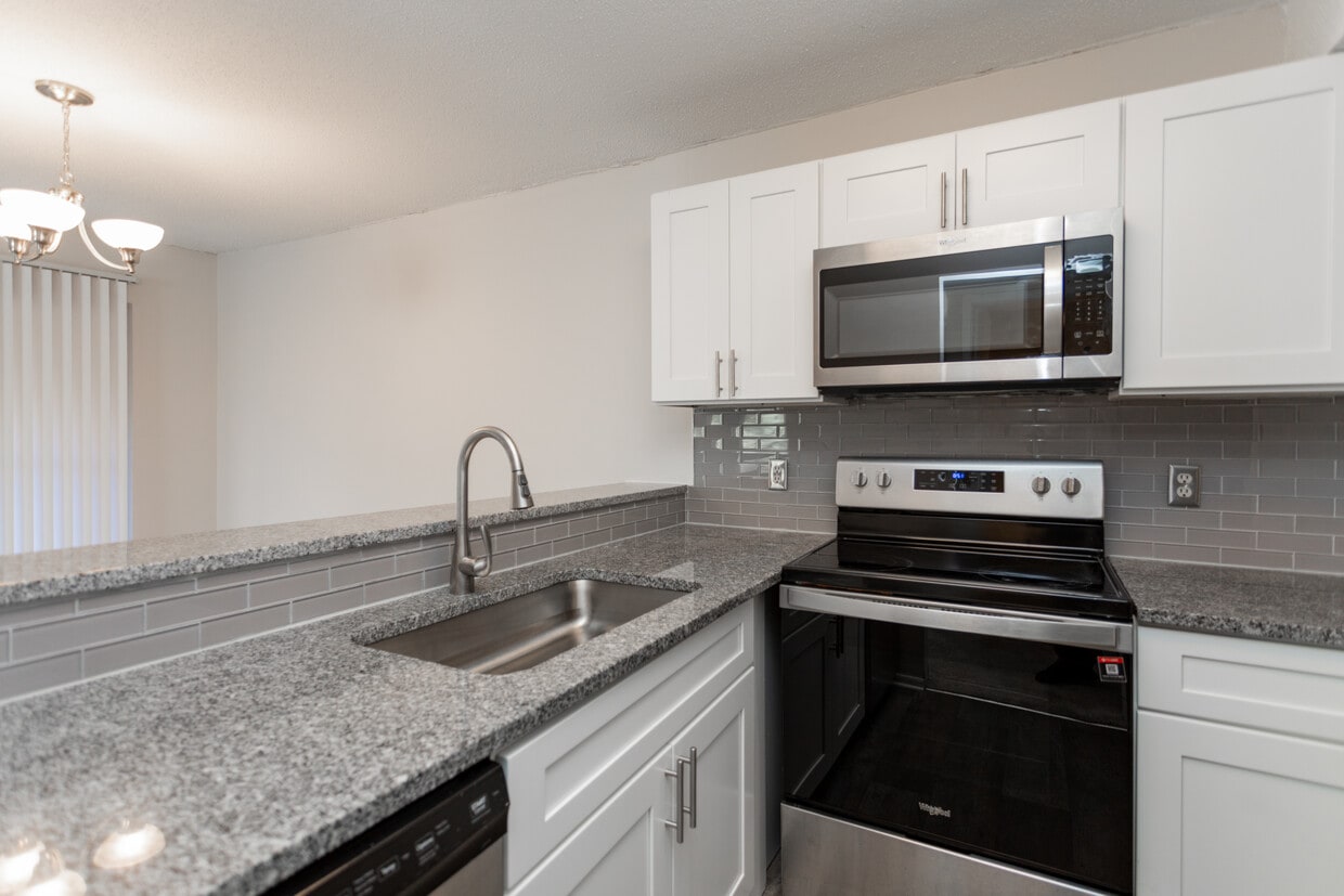 Photo - Enclave at North Point Apartments