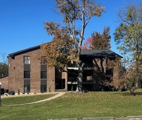 Photo - 6801 Cheviot Rd Unit 2