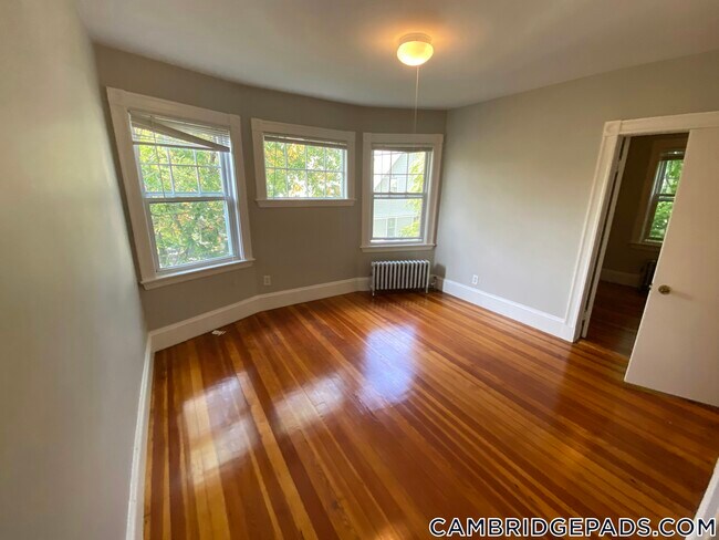 Photo - 9 Eustis St Unit 3L