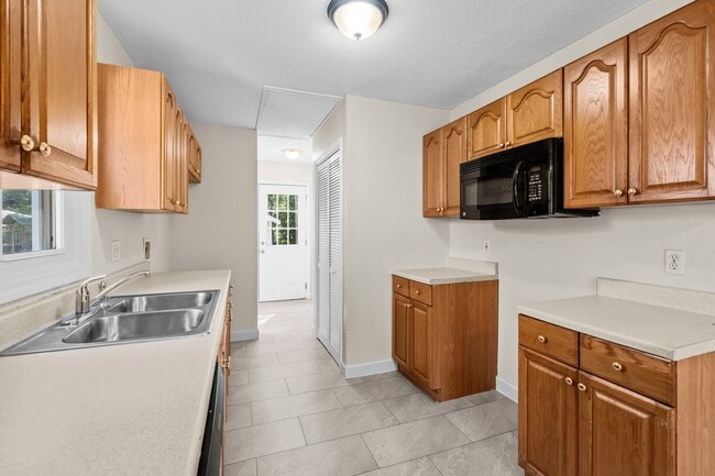 Photo - 5310 Winona Dr