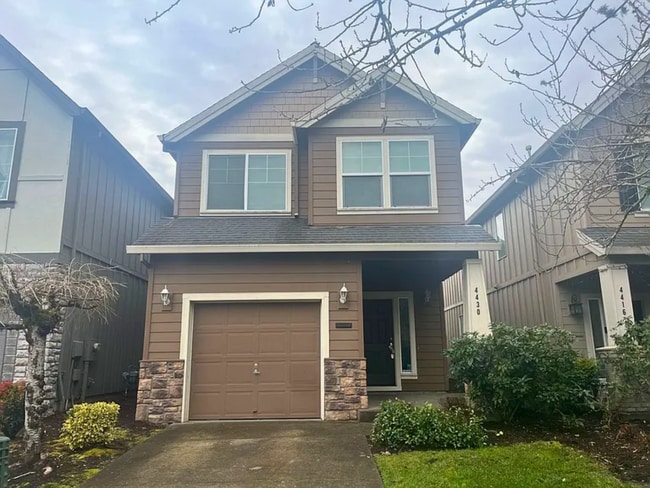 Building Photo - Gorgeous Single Family home in great condition with private patio - $500 Move in incentive