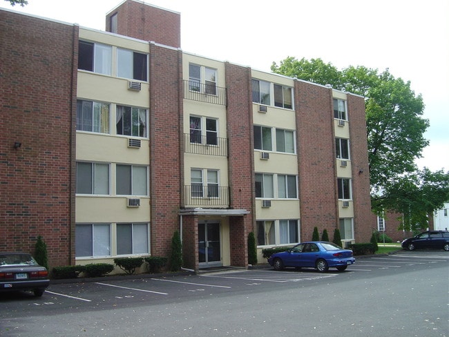 Photo - Maple Court Apartments Unidad 3-F