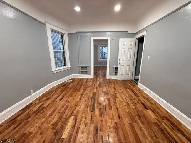 Photo - 44 N 16th St