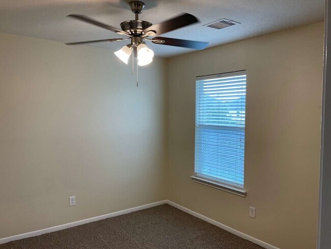 Photo - 13206 Ambrosa Dr