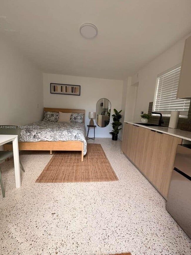 Photo - 2442 SW 3rd St Unit 4