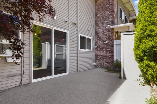 12210 SE 60th St