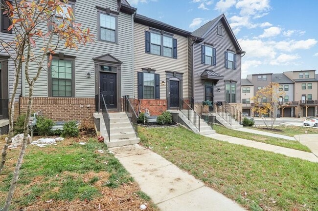 Photo - 2042 Track Cir