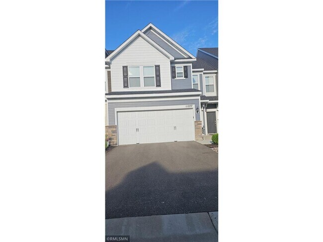 Building Photo - 11277 Crestbury Dr Rental