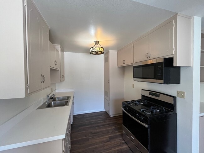 Photo - 1709, 1711 Landis Street