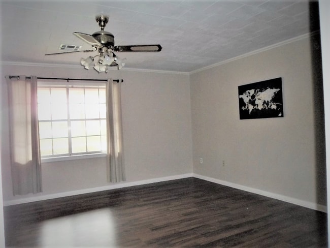 Photo - 1009 Poplar St