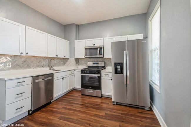 6649 S Greenwood Ave Unit 1