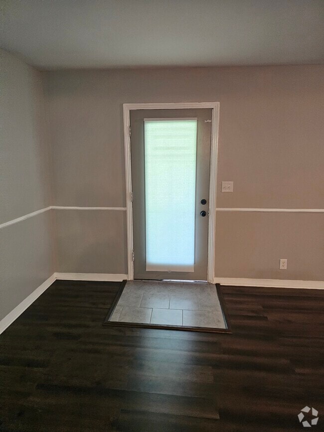 Building Photo - 23 College Dr Rental