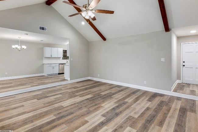 Photo - 109 Kingswood Dr