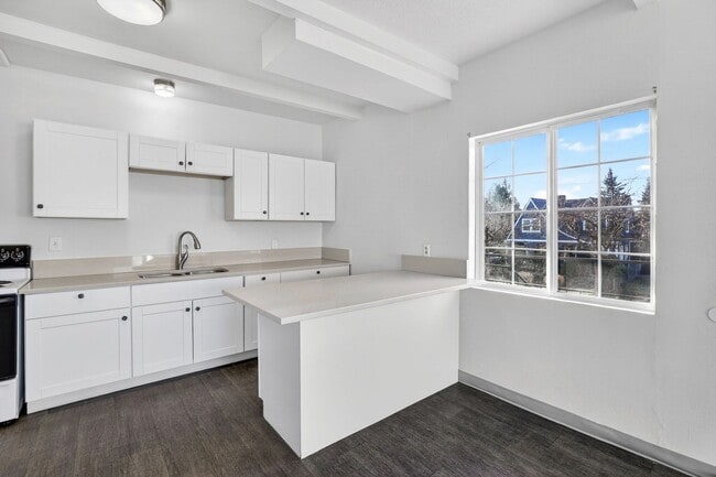 Photo - 1106-1112 NE 81st Unit 1112