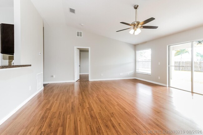 Photo - 2257 SW Matheson Terrace