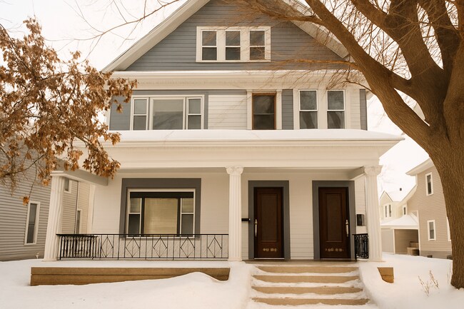 Building Photo - 2440-2442 Chicago Ave Unit 2440