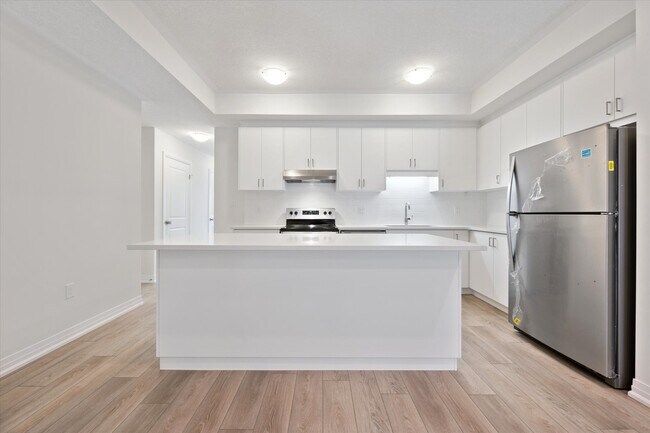 Photo - 7 Reverie Way