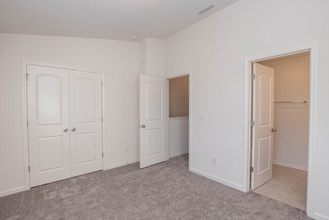 Photo - BEAUTIFUL 2 Bedroom Townhome in Cox Mill District MOVE IN SPECIAL - 1 MONTH FREE