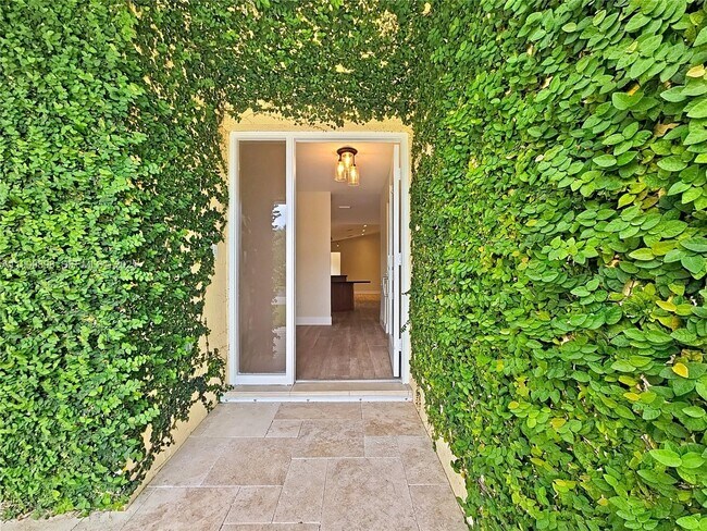 Photo - 15820 Sedgewyck Cir N