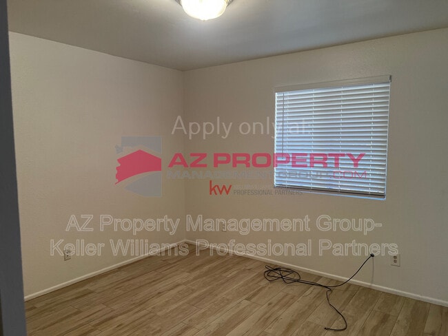 Photo - 2228 E Broadway Rd