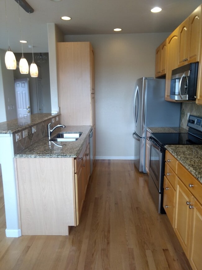 Photo - 1451 Whitehall Dr