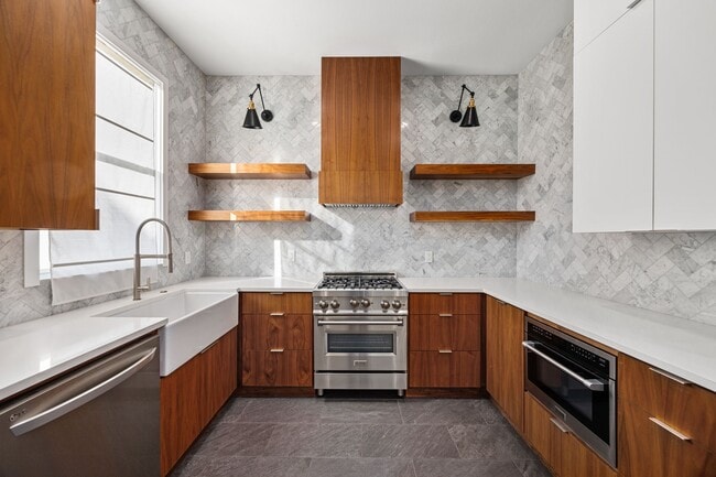 Building Photo - 1801 Oneil St