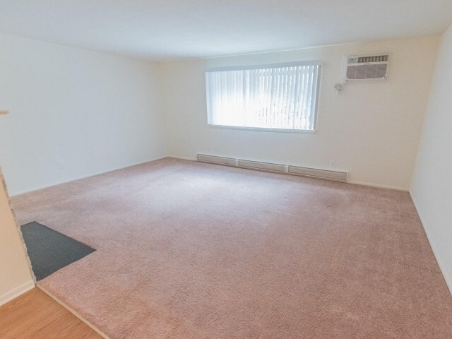 Living Room - Hollow Run Apartments
