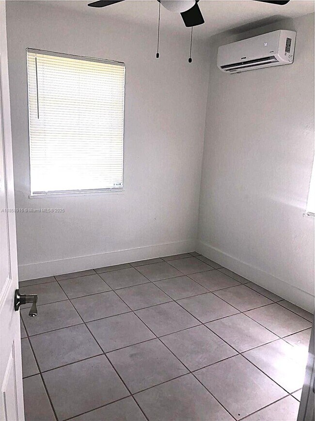 Photo - 300 NW 97th St