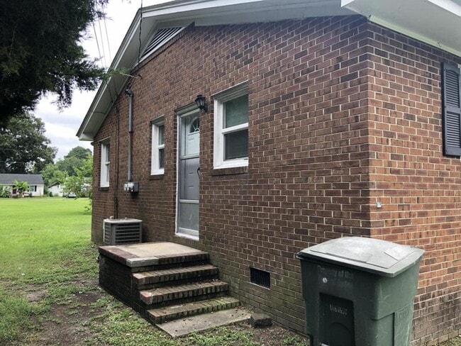 Photo - 4019 Laurinburg Rd