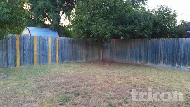 Photo - 2758 Briar Hill Dr