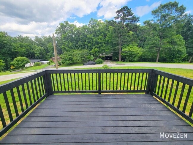 Photo - 215 Agner Ln