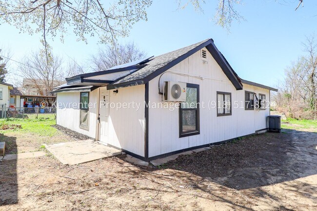 Photo - 732 N Victor Ave Unit C