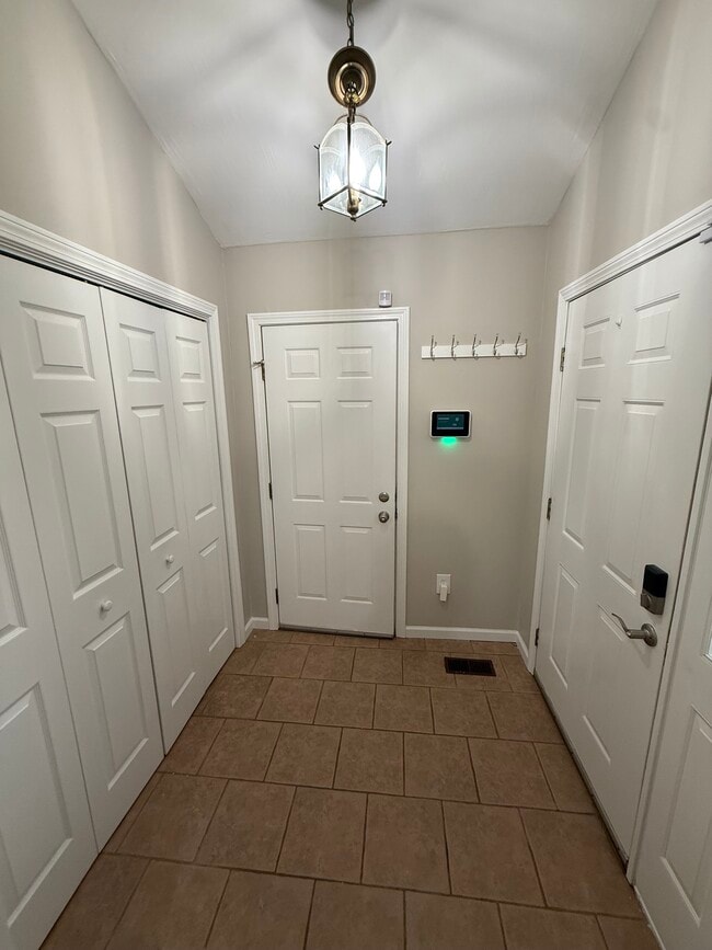 Photo - 791 Long Hill Rd Unit B