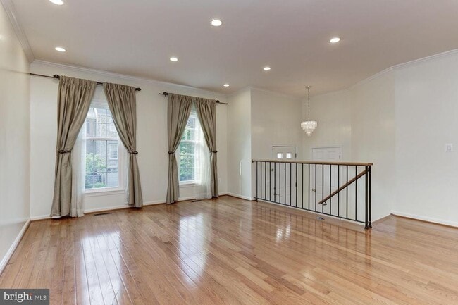 Photo - 7133 Swansong Wy