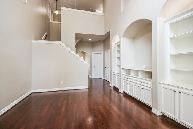 409 Robinwood Dr