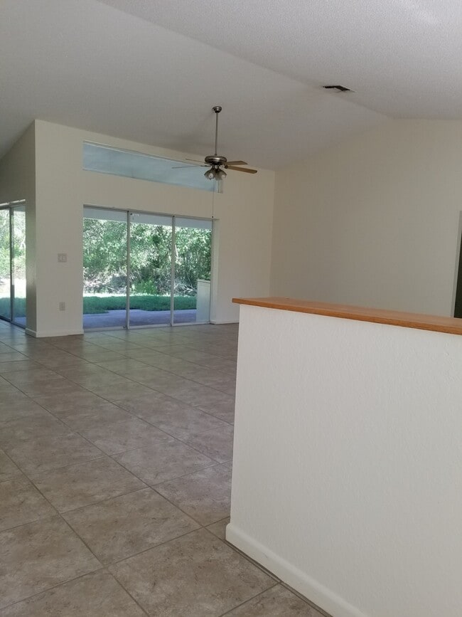 Photo - 7247 River Country Dr