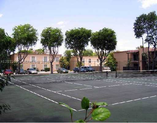 Photo - 10818 N Kendall Dr Unit R-23