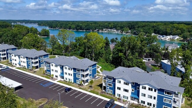 The Bluffs at Gull Lake