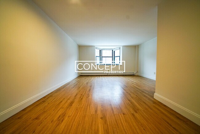 Photo - 117 W Concord St Unit 4