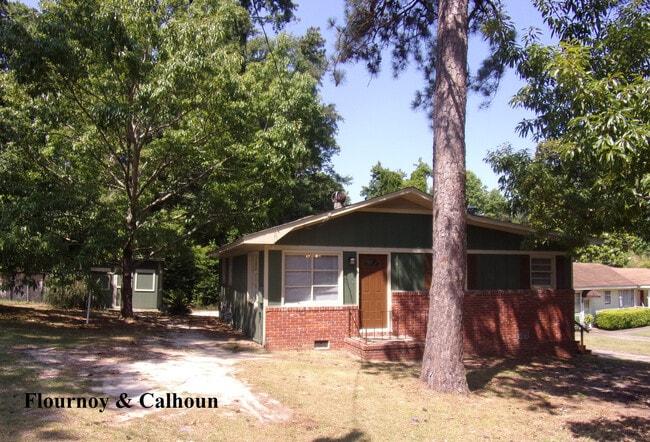 Building Photo - r4423 Unit 1
