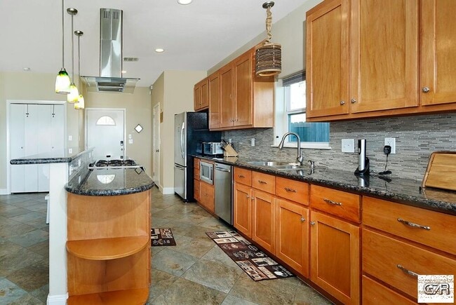 Photo - 3731 Bayshore Dr