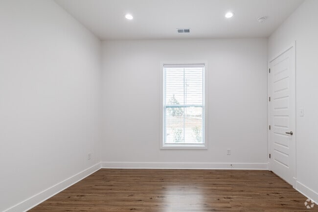 2BR, 2BA - 1,052SF - Second Bedroom