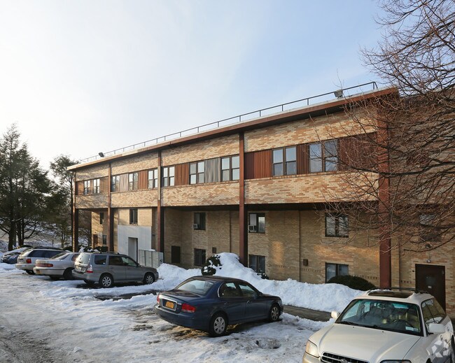 Photo - 320 Nassau Rd