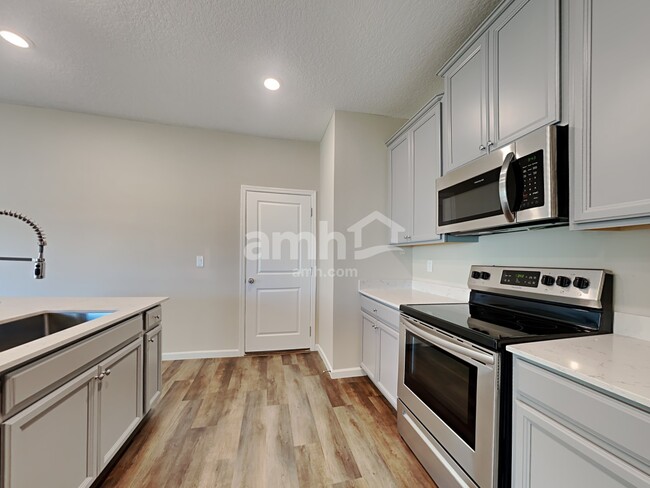 Photo - 173 Edge Park Trl