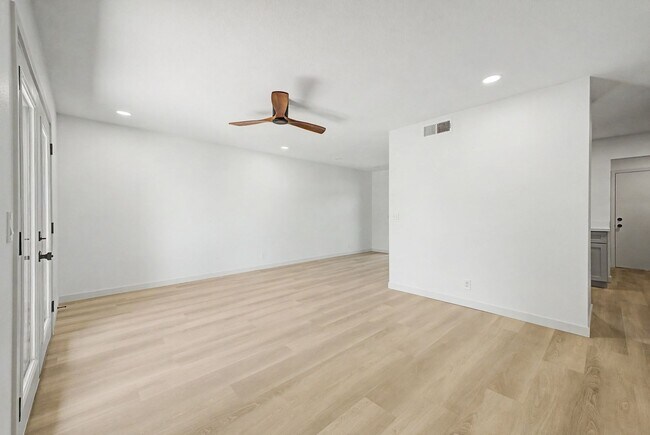 Photo - South Tempe 3BR Townhome w/ Private Yard, W/D & Parking