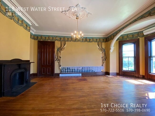 Photo - 118 W Water St Unit 1A