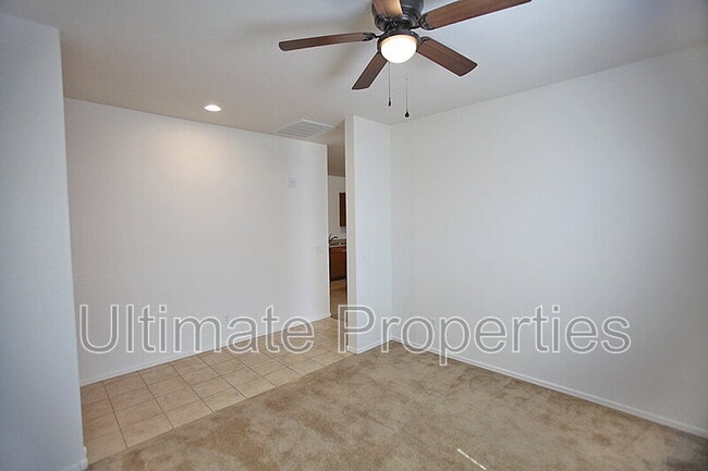 11538 W Redfield Rd